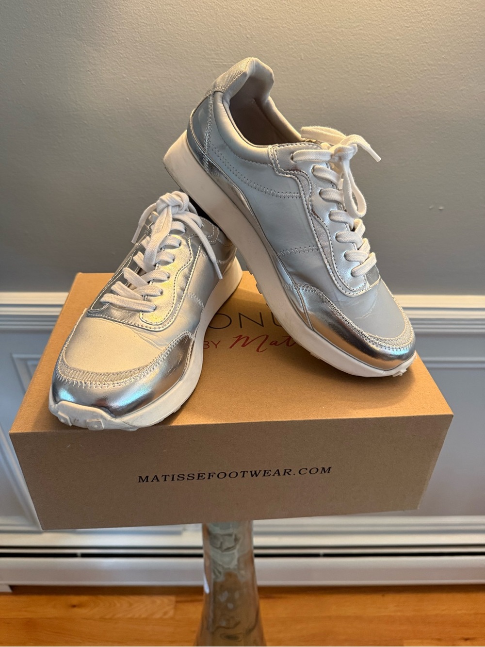 Matisse White and Silver Low-Top Lace-Up Sneakers